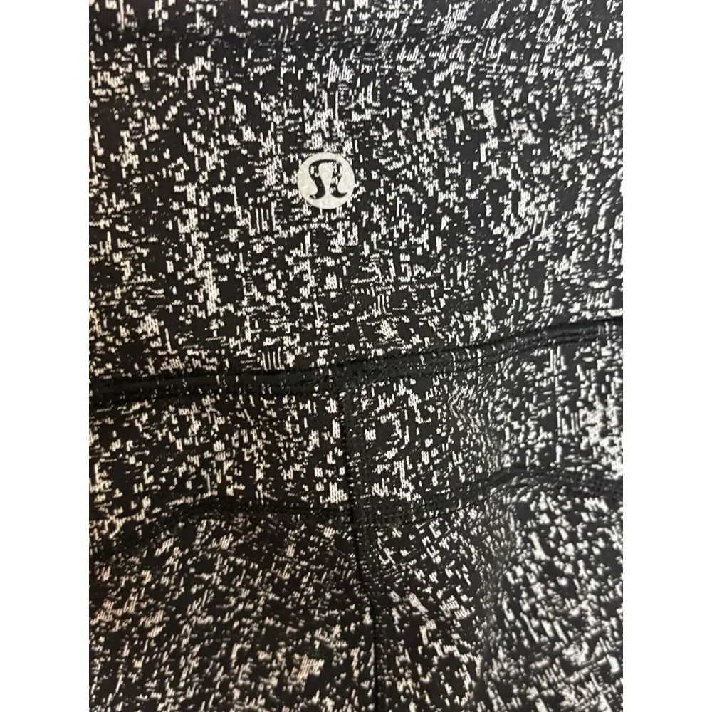 lululemon athletica fit lay size